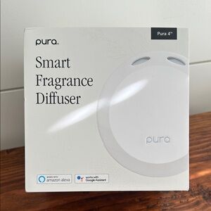 Pura 4 Smart Fragrance Diffuser